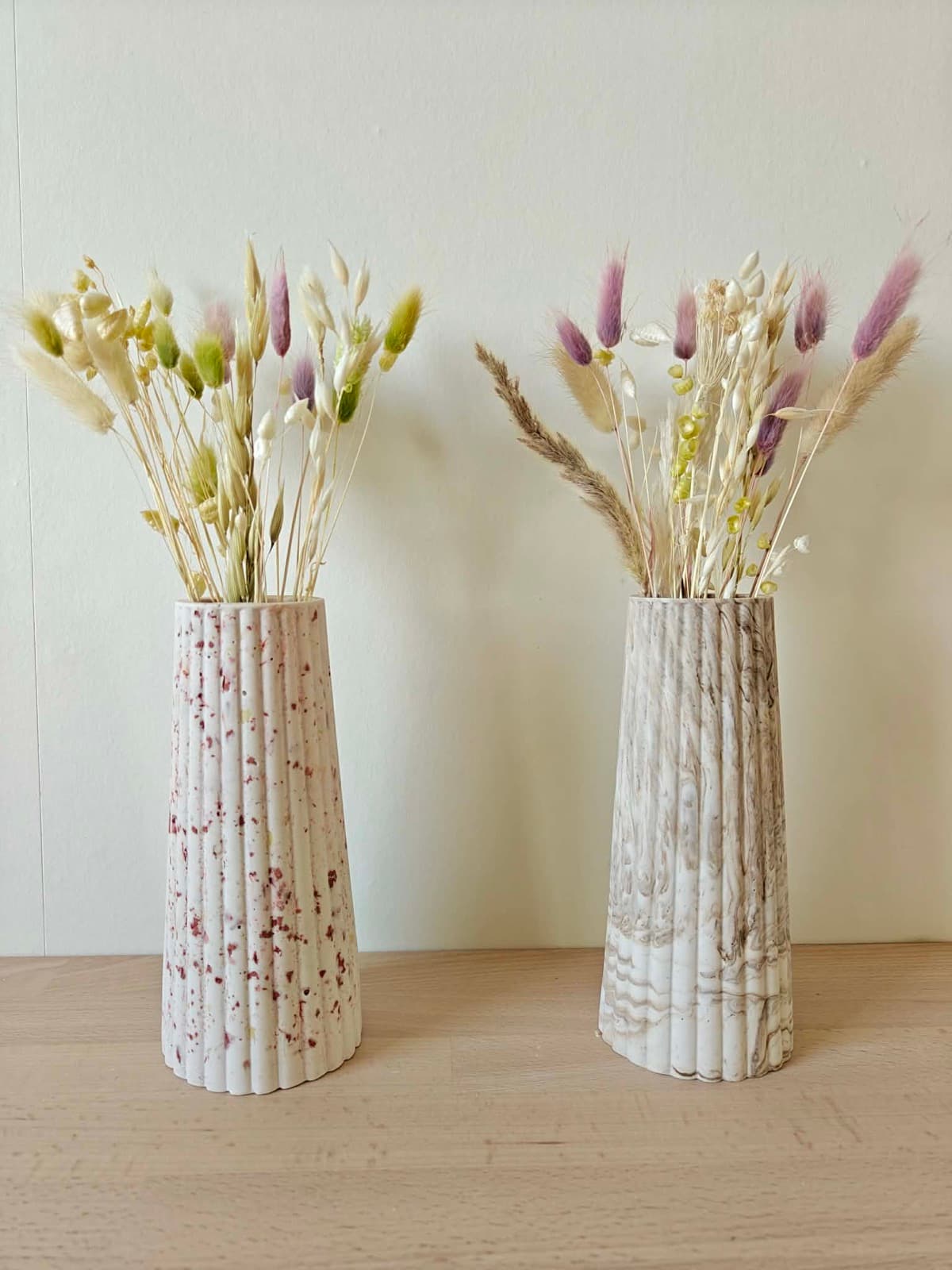 Vaas 'Margot' in marbling en terrazzo van Maison July